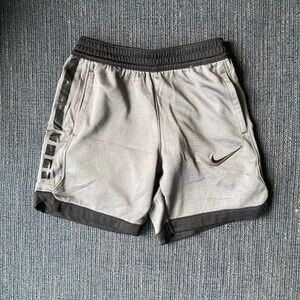 Nike shorts 3T